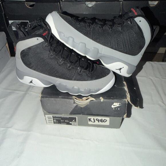 Size 6 - Jordan 9 Retro Particle Gray 2022